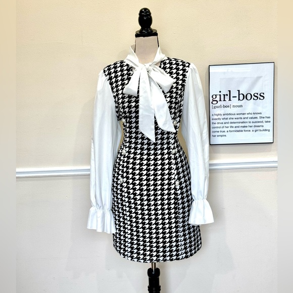 Black and White Bow Dress - Picture 2 of 4